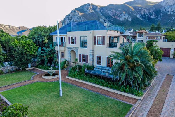 Lavender Manor Guest Lodge