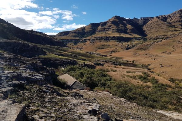 Mzimkulwana Hut and Lakes Cave Hike