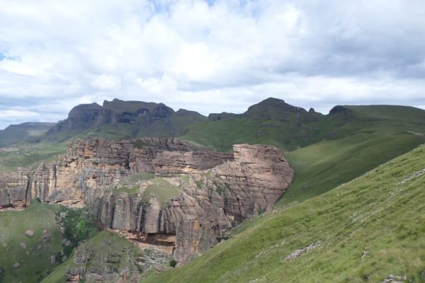 Thamathu and Lammergeier Cave Hike