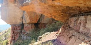 Whyte's Cave & Secret Cave Hike