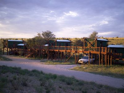 Hikes outside a reserve (Botswana)