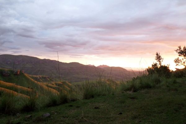 Sunrise from Thamathu Cave