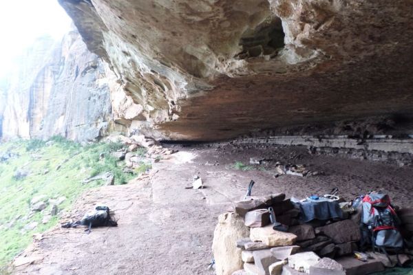 Thamathu and Lammergeier Cave Hike
